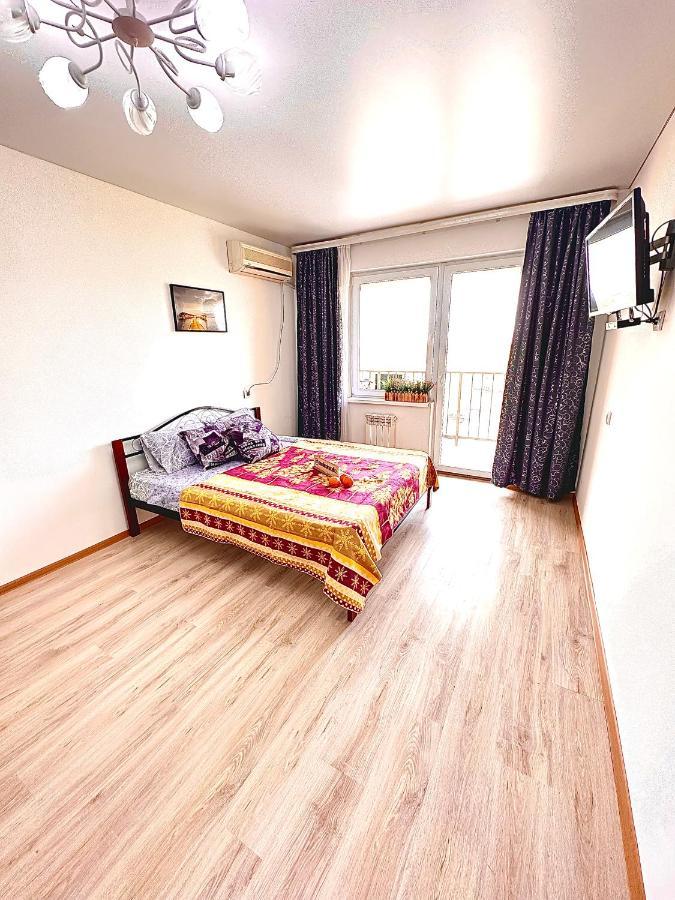 Medinahotelkz, # 70, Вид На Горы, До Арбата 15 Мин Пешком, Halal Almatî Exterior foto